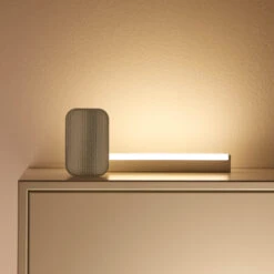 WiZ LED-Tischleuchte Light Bar, Einzelpack -Lampen Welt 10002300 2