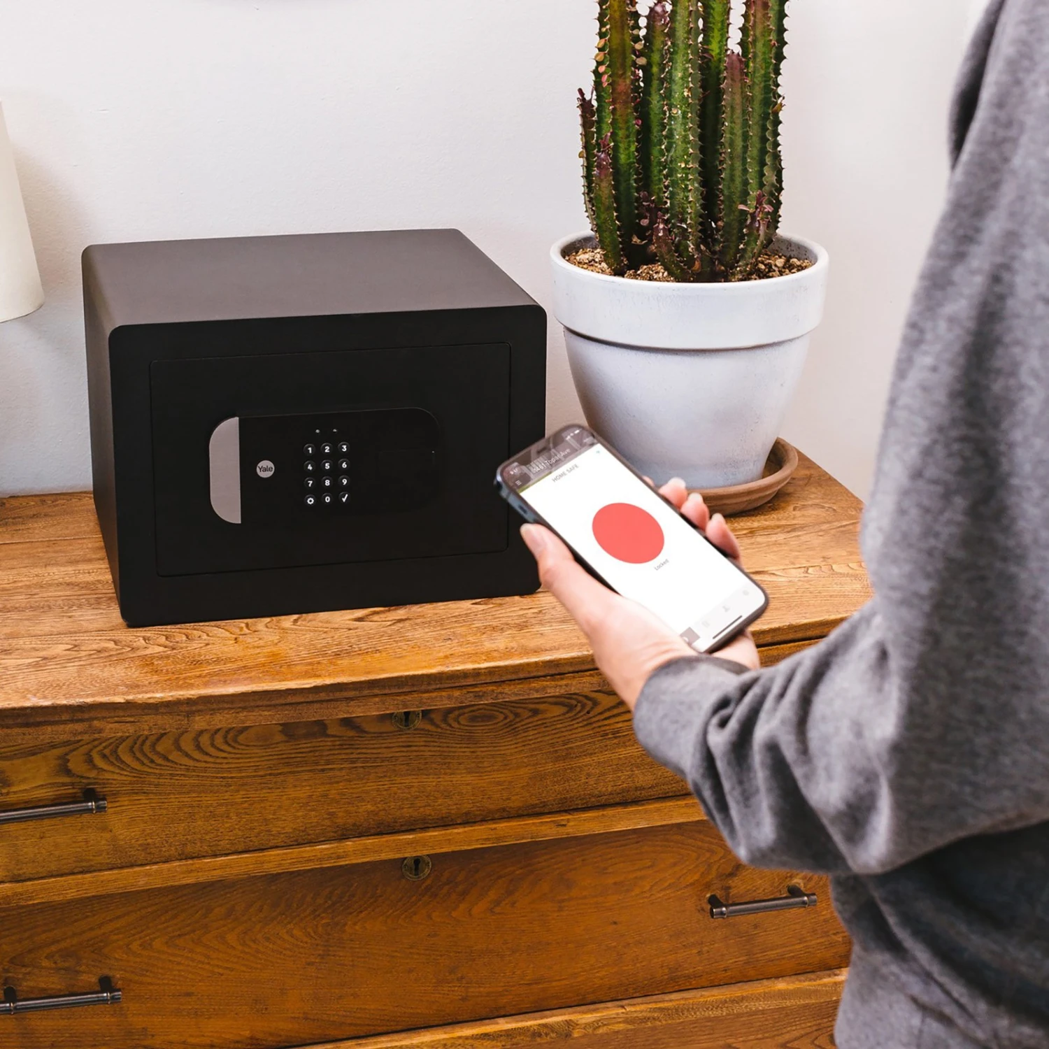 Yale Smart Safe Intelligenter Tresor Volumen 20,5l 3 Yale Smart Safe Intelligenter Tresor Volumen 20,5l – Bild 3