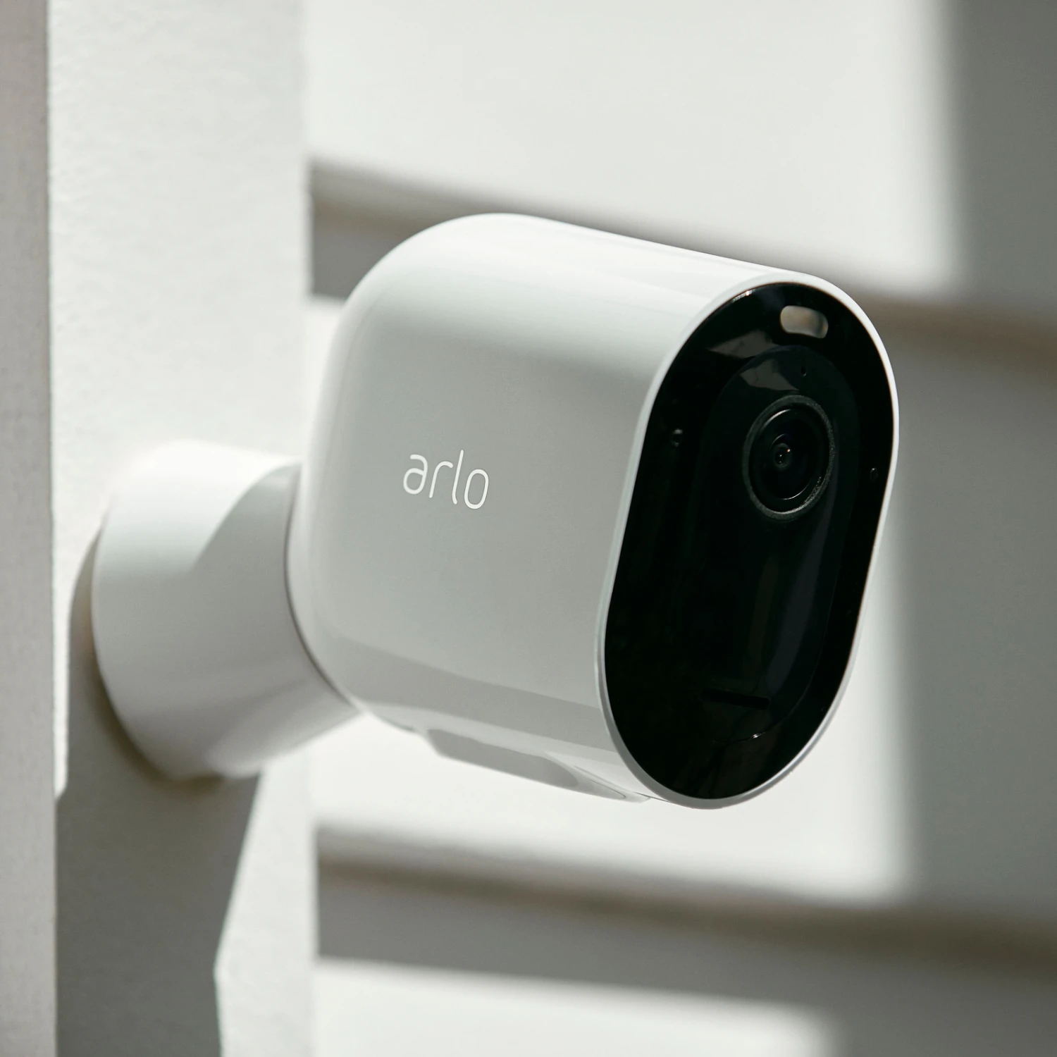 Arlo Pro 3 Sicherheitssystem Mit 4 Kameras Weiß 2 Arlo Pro 3 Sicherheitssystem Mit 4 Kameras Weiß – Bild 2