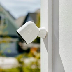 Arlo Pro 3 Sicherheitssystem Mit 4 Kameras Weiß 14 Arlo Pro 3 Sicherheitssystem Mit 4 Kameras Weiß -Lampen Welt 1080004 5