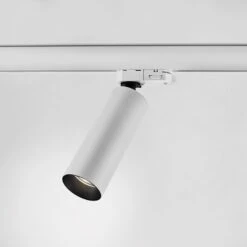 Egger Reed S Schienenspot Dim-to-warm Weiß 15°