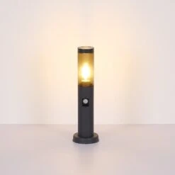 Globo Sockelleuchte Boston Mit Bewegungssensor