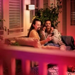 Philips Hue White Lucca Außenwandlampe Steuerbar 14 Philips Hue White Lucca Außenwandlampe Steuerbar -Lampen Welt 7534048 5