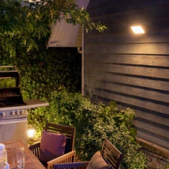 Philips Hue White Welcome Außenstrahler, 2.300lm -Lampen Welt 7534101 5