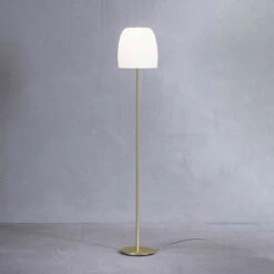 Prandina Notte F1 Stehleuchte, Messing/weiß