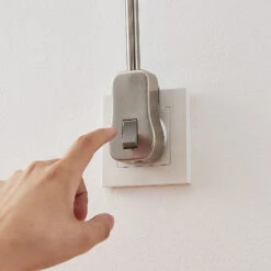 Lindby Aeryn Steckdosenleuchte, Flexarm, Schalter -Lampen Welt 8032242 7