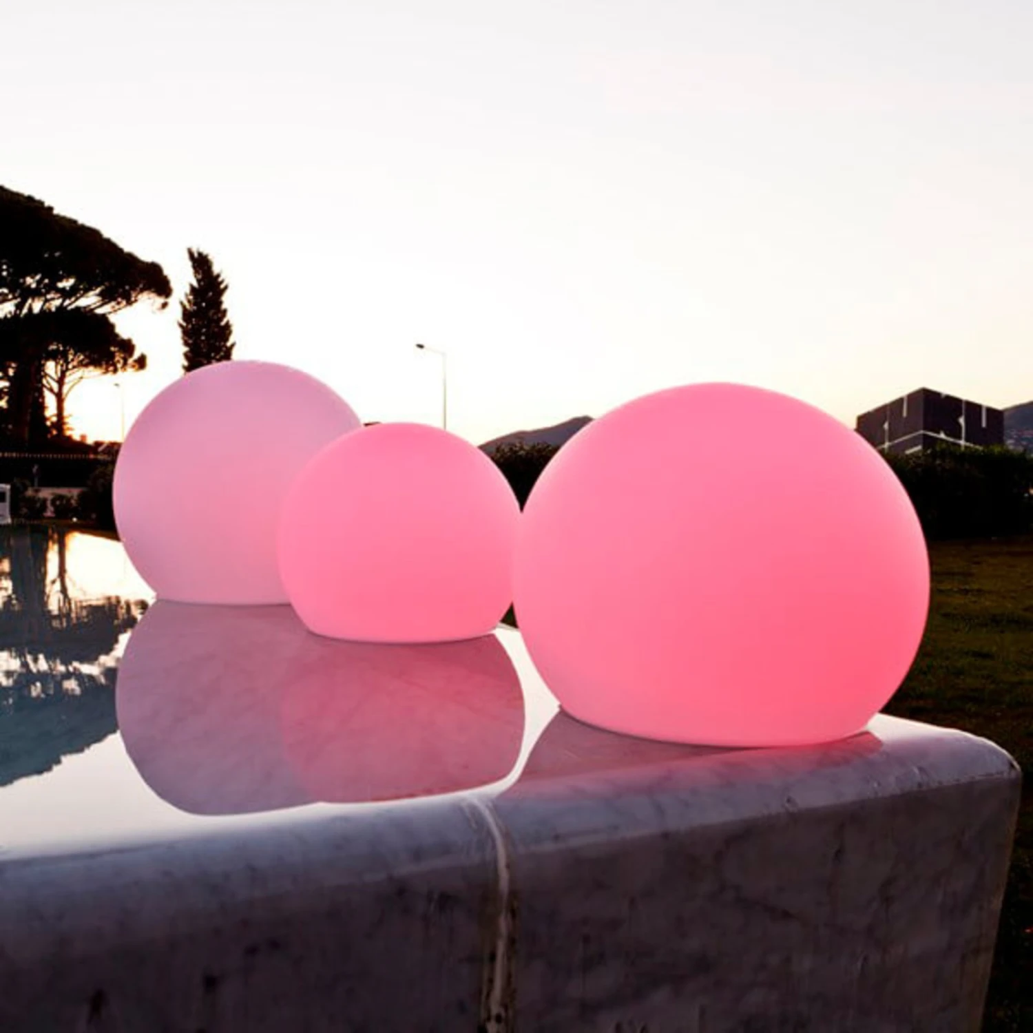 Globe - Schwimmfähige LED-Dekorationslampe 4 Globe - Schwimmfähige LED-Dekorationslampe – Bild 4