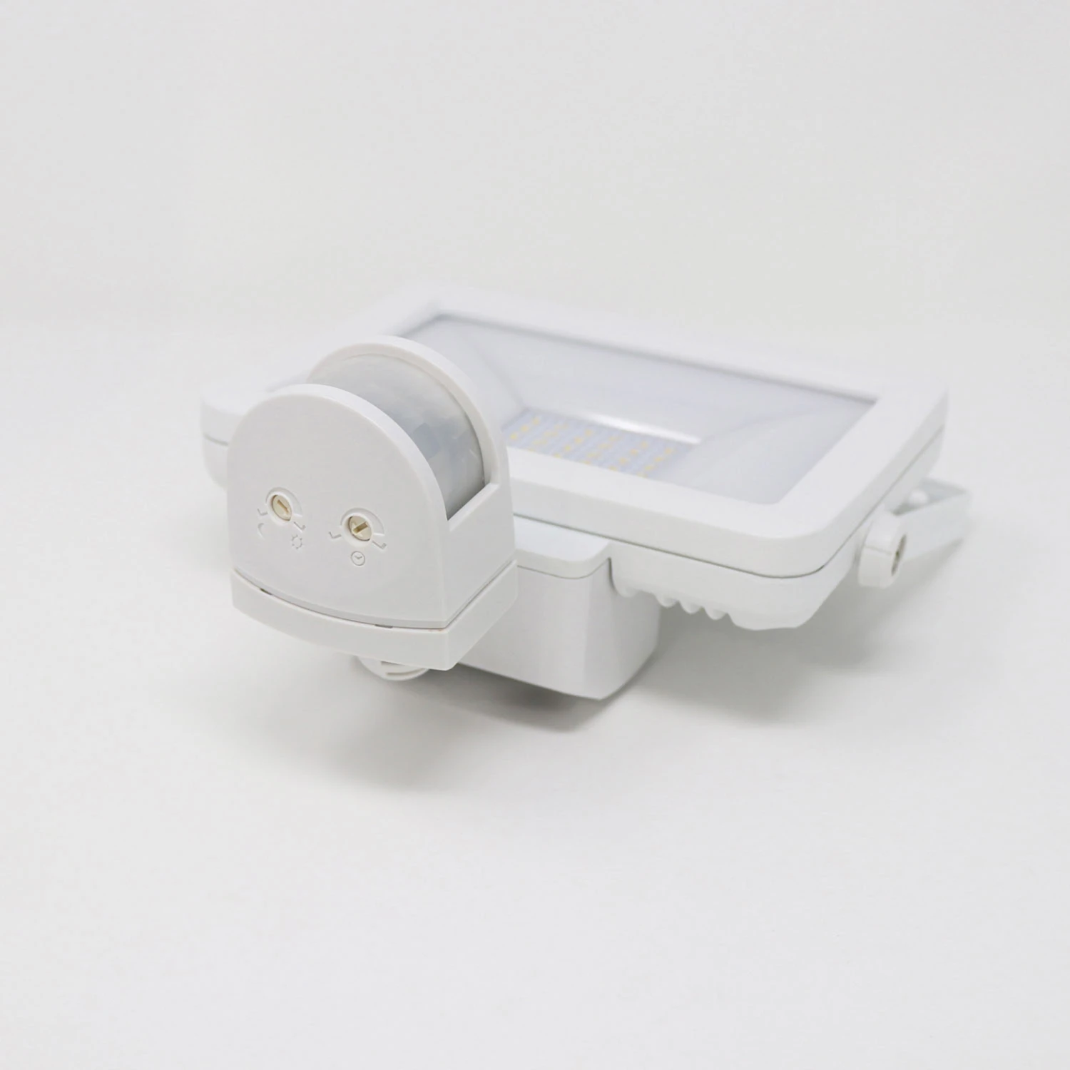 Theben TheLeda B30L LED-Außenstrahler, Weiß 4 Theben TheLeda B30L LED-Außenstrahler, Weiß – Bild 4