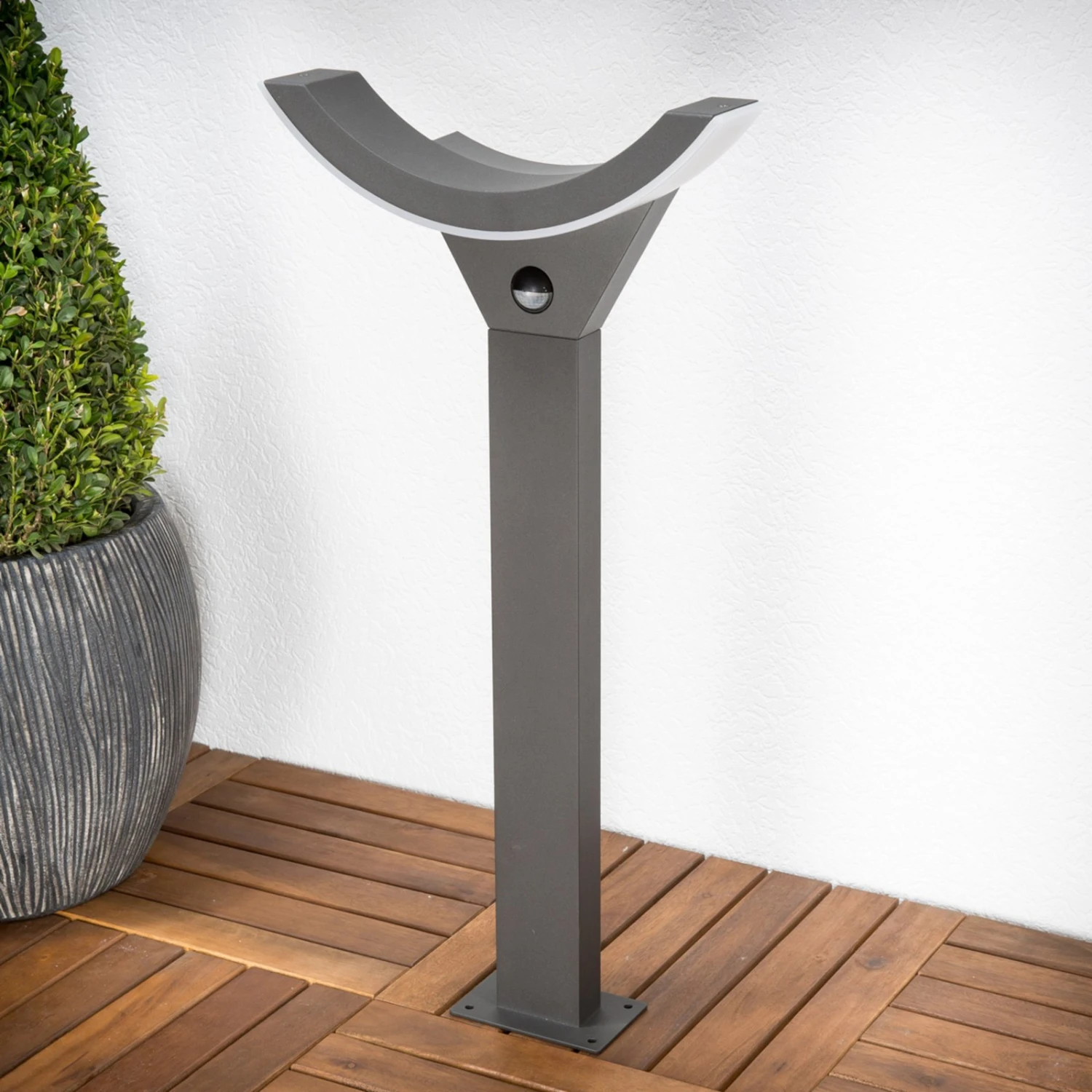 Lucande LED-Wegeleuchte Half Mit Bewegungssensor 1 Lucande LED-Wegeleuchte Half Mit Bewegungssensor