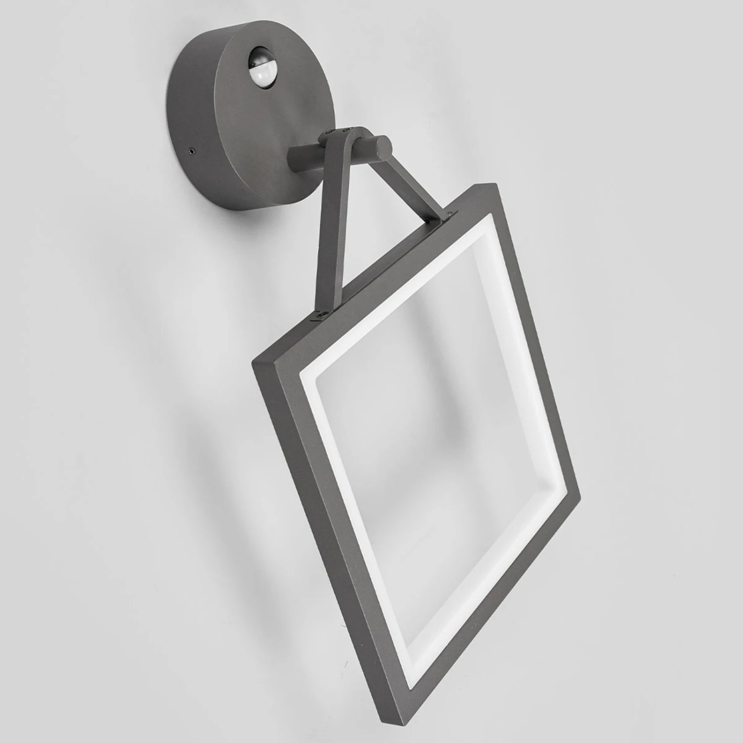 Lucande LED-Außenwandlampe Mirco M. Bewegungsmelder, Eckig 5 Lucande LED-Außenwandlampe Mirco M. Bewegungsmelder, Eckig – Bild 5