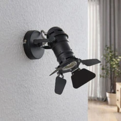 Wandleuchte Tilen Im Scheinwerfer-Look -Lampen Welt 9624399 2