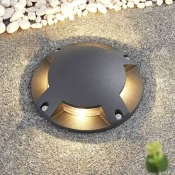 Lindby Cormac LED-Bodenaufbauleuchte, 4-flammig