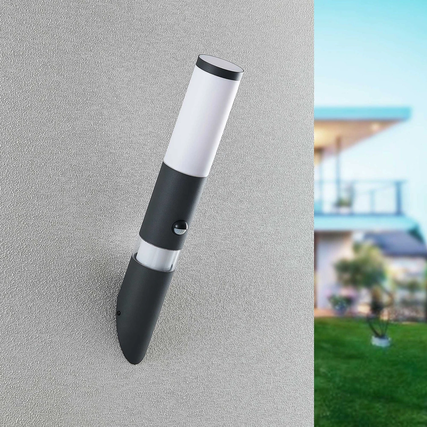 Lindby Okari Außenwandleuchte Mit Sensor Fackel 2 Lindby Okari Außenwandleuchte Mit Sensor Fackel – Bild 2