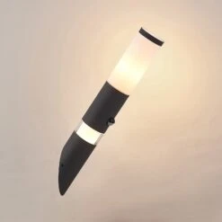 Lindby Okari Außenwandleuchte Mit Sensor Fackel 13 Lindby Okari Außenwandleuchte Mit Sensor Fackel -Lampen Welt 9926019 4