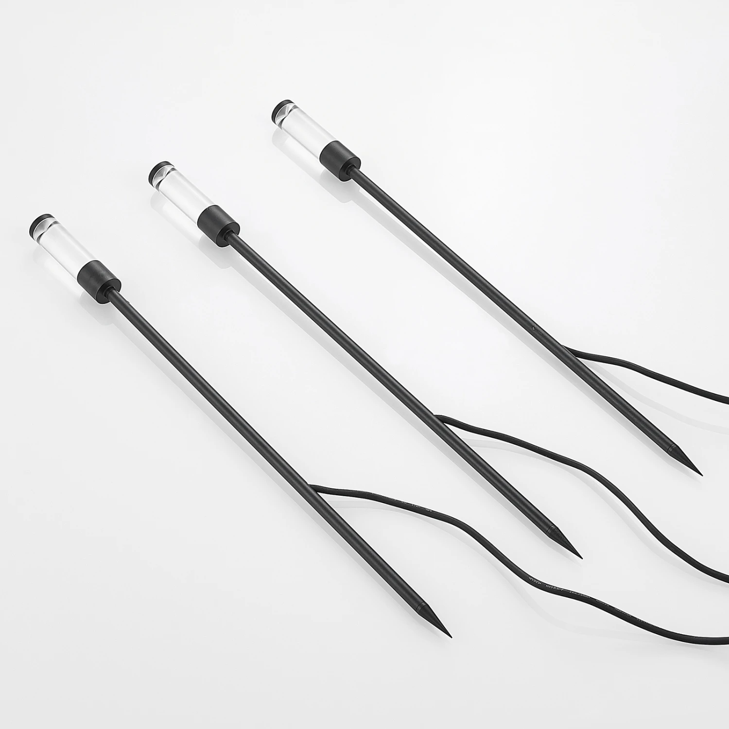 Lindby Laurelin LED-Erdspießleuchten-Set, 3 Stück 8 Lindby Laurelin LED-Erdspießleuchten-Set, 3 Stück – Bild 8