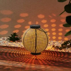 Lindby Lemark LED-Solarlaterne, Kugel, Tragbar -Lampen Welt 9945519 2