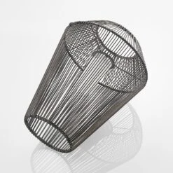 Lindby Kaati LED-Solar-Laterne, Rattanoptik, 37 Cm 16 Lindby Kaati LED-Solar-Laterne, Rattanoptik, 37 Cm -Lampen Welt 9945546 7