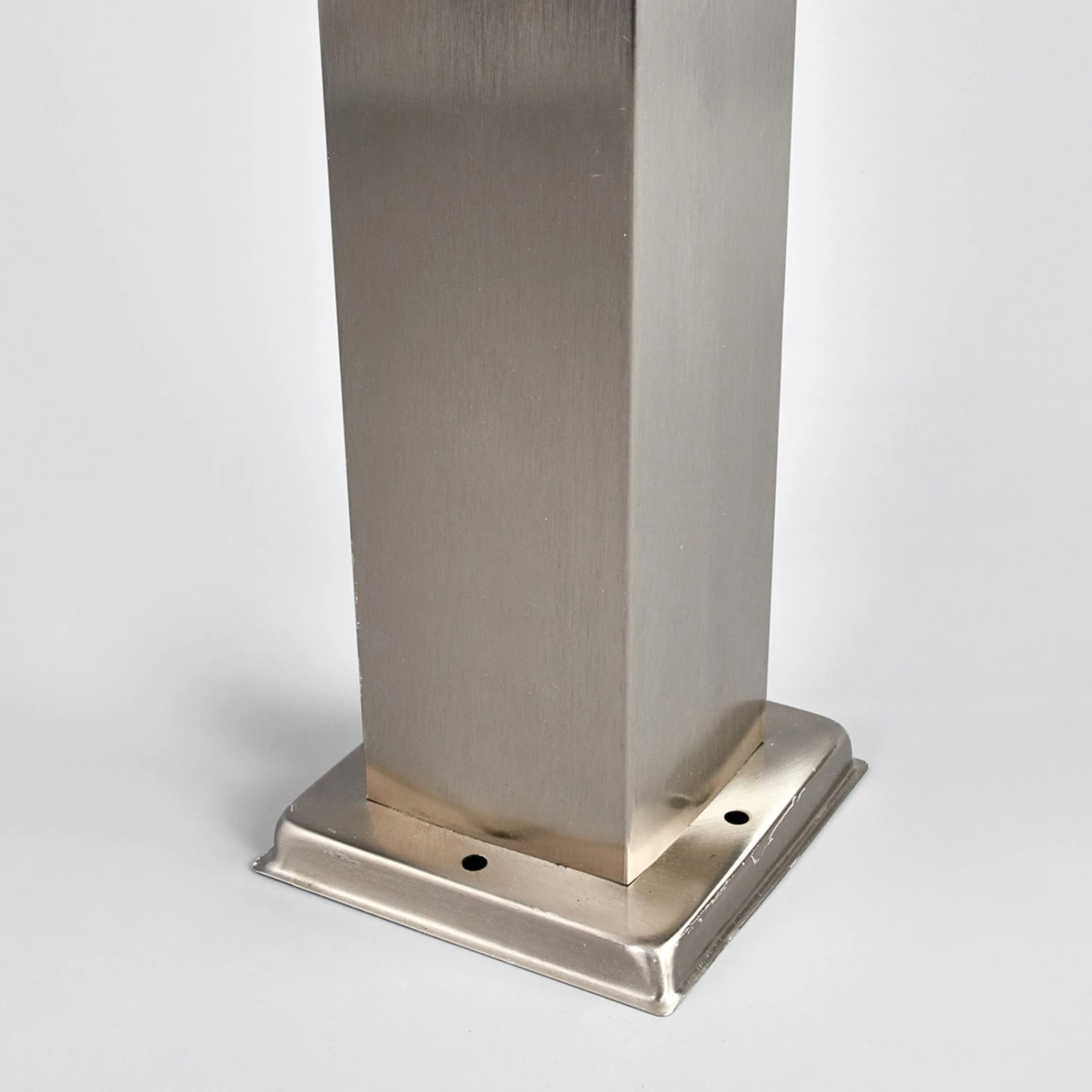 Eckige Pollerleuchte Lorian Aus Edelstahl 6 Eckige Pollerleuchte Lorian Aus Edelstahl – Bild 6